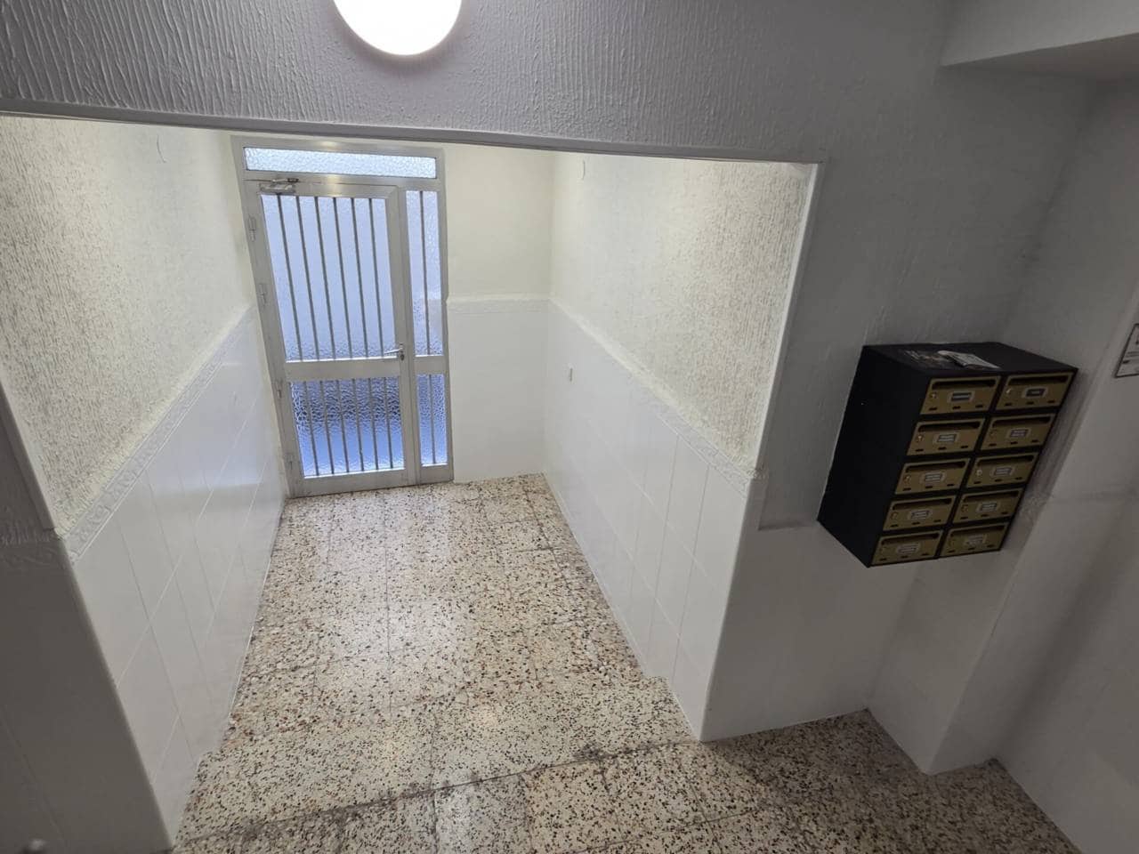 2 bedroom Apartment for rent in Alicante / Alacant city - € 900 (Ref: 9871658)