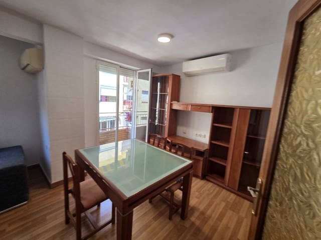 2 bedroom Apartment for rent in Alicante / Alacant city - € 900 (Ref: 9871658)
