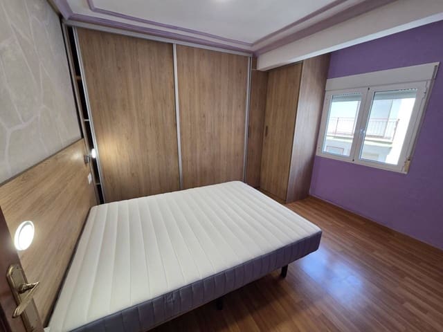 2 Zimmer Apartment zu vermieten in Alicante / Alacant Stadt - 900 € (Ref: 9871658)