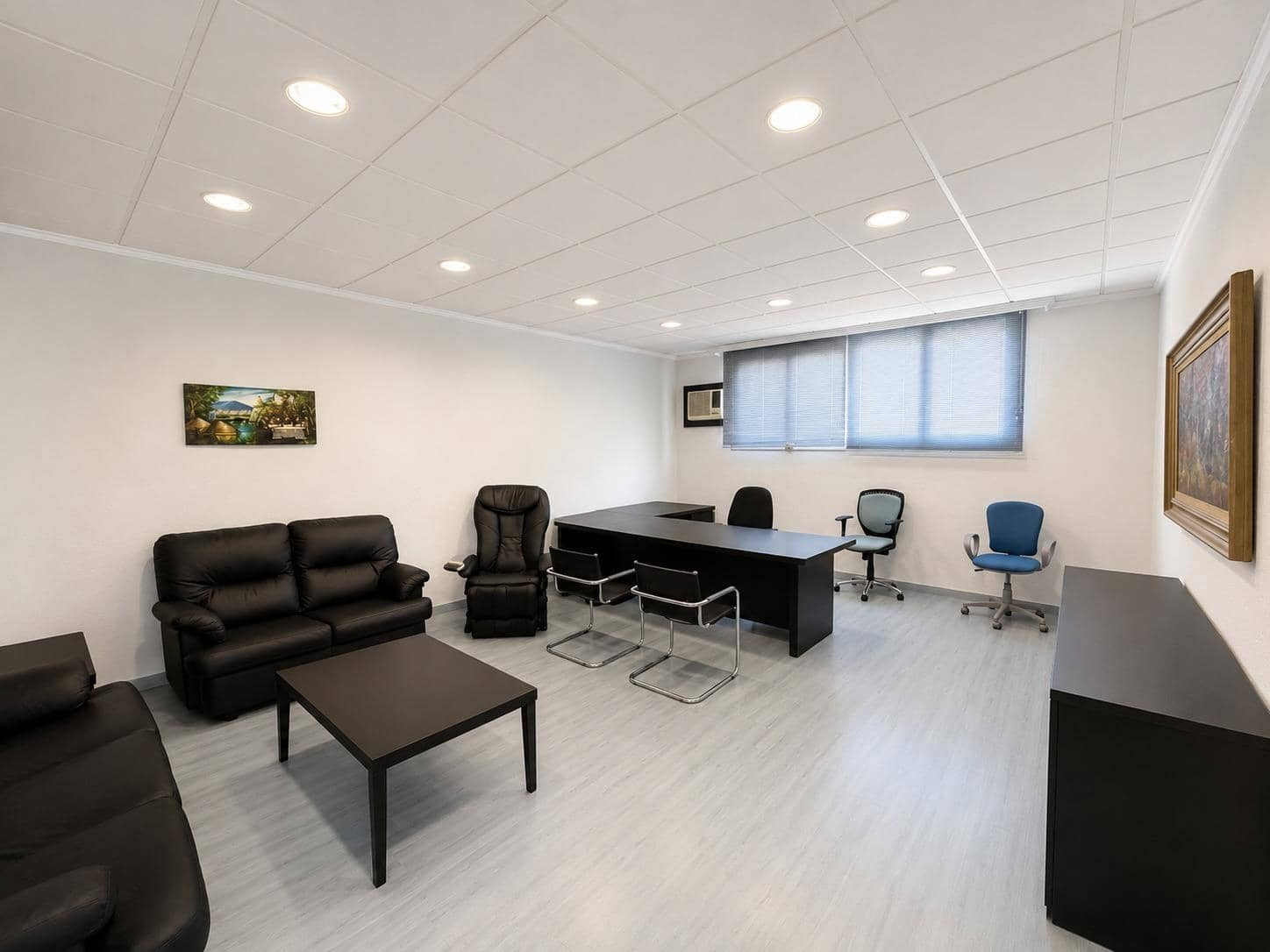 Bedrift til salgs i Almansa med garasje - € 600 000 (Ref: 10004167)