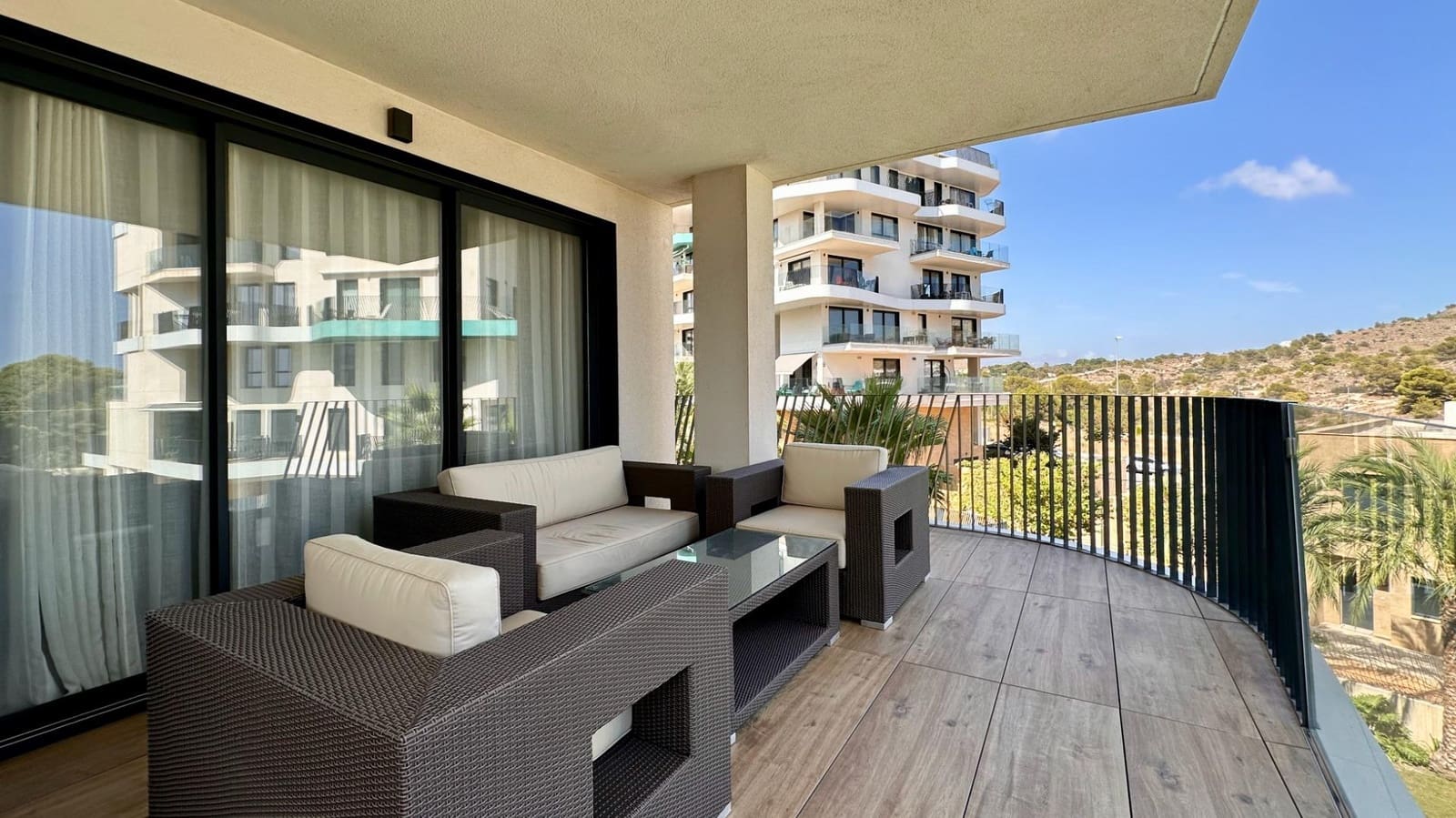 2 soveværelse Lejlighed til leje i La Villajoyosa / Vila Joiosa med swimmingpool - € 1.900 (Ref: 10005624)