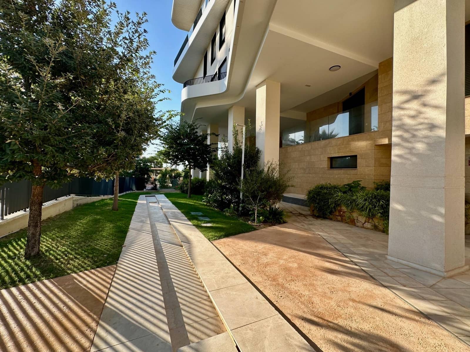 2 soveværelse Lejlighed til leje i La Villajoyosa / Vila Joiosa med swimmingpool - € 1.900 (Ref: 10005624)