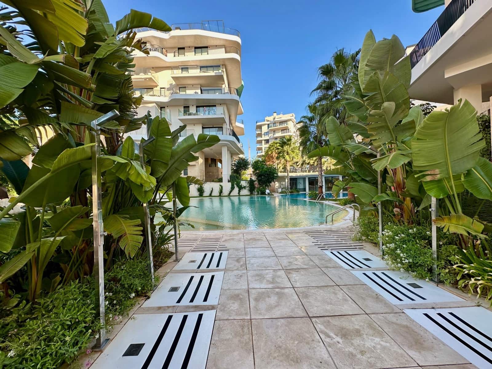 2 soveværelse Lejlighed til leje i La Villajoyosa / Vila Joiosa med swimmingpool - € 1.900 (Ref: 10005624)