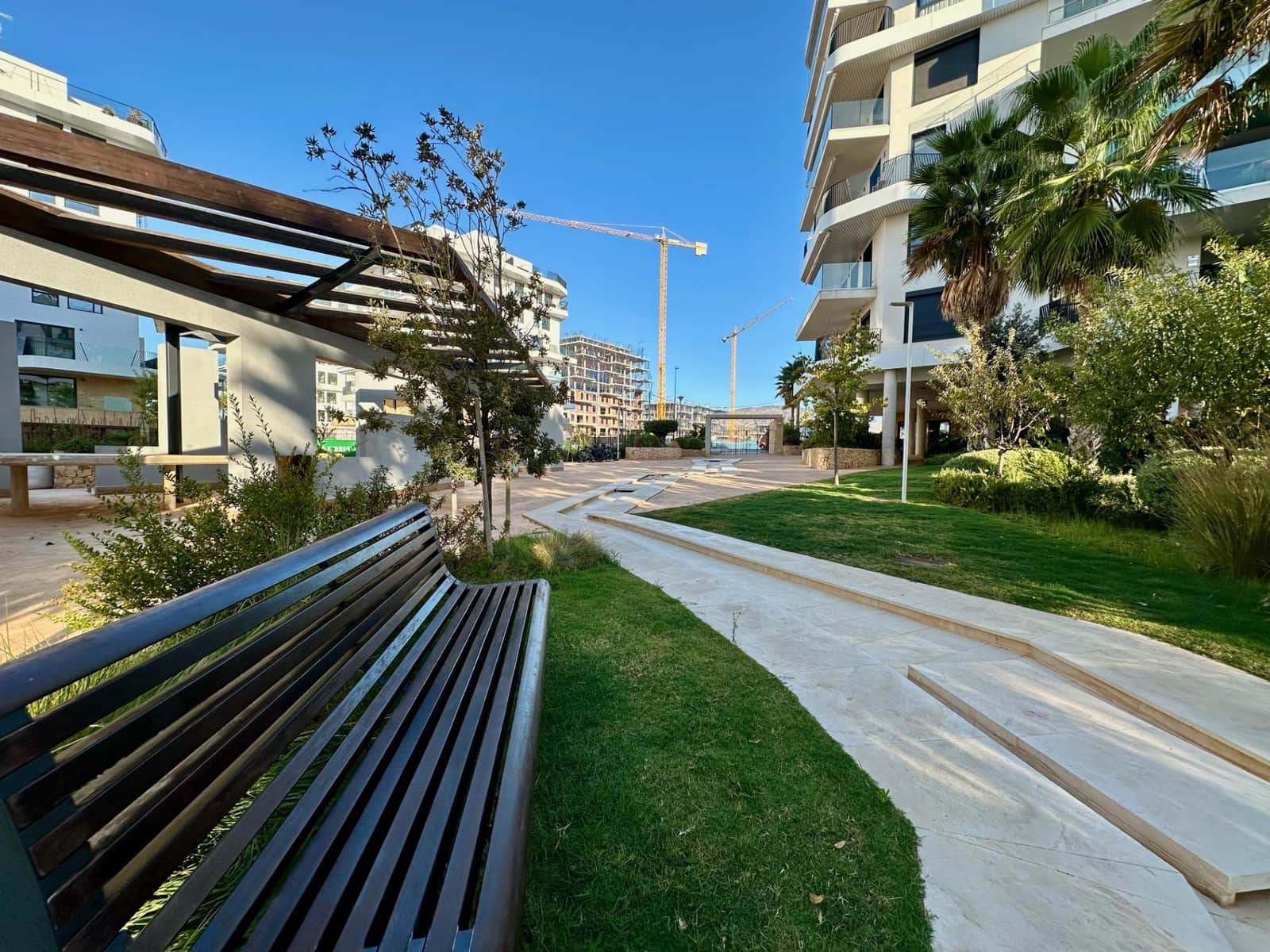 2 soveværelse Lejlighed til leje i La Villajoyosa / Vila Joiosa med swimmingpool - € 1.900 (Ref: 10005624)