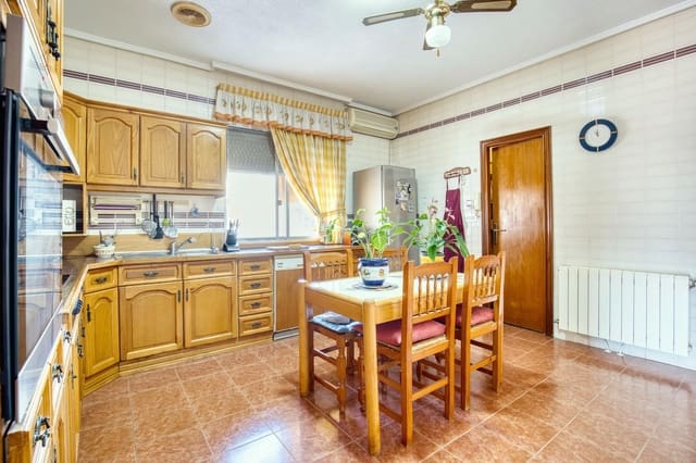5 bedroom Villa for sale in Montepinar - La Aparecida - Raiguero, Orihuela with garage - € 299,900 (Ref: 10009095)