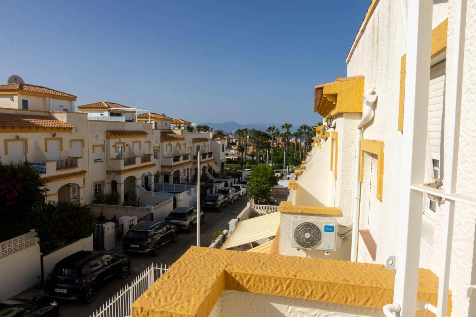 3 bedroom Terraced Villa for sale in Gran Alacant with pool garage - € 265,000 (Ref: 10009096)
