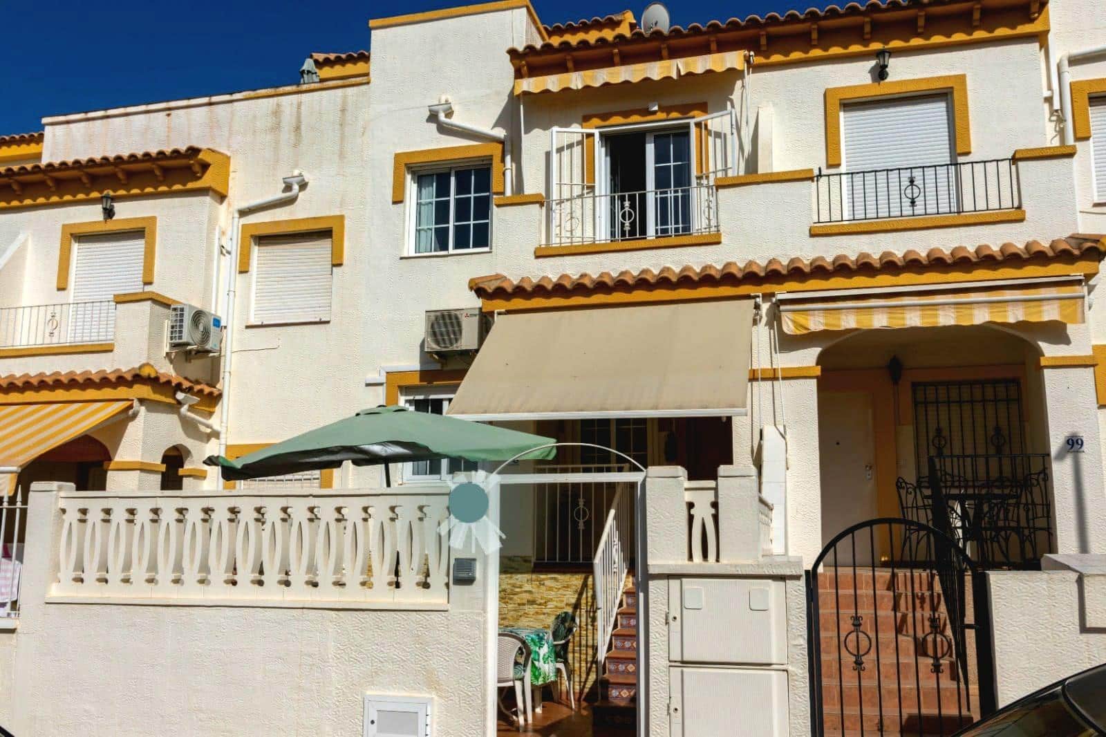 3 bedroom Terraced Villa for sale in Gran Alacant with pool garage - € 265,000 (Ref: 10009096)