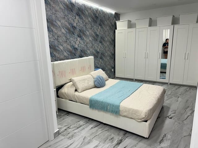 1 bedroom Apartment for sale in Juzgados - Plaza de Toros, Benidorm - € 140,000 (Ref: 10009097)
