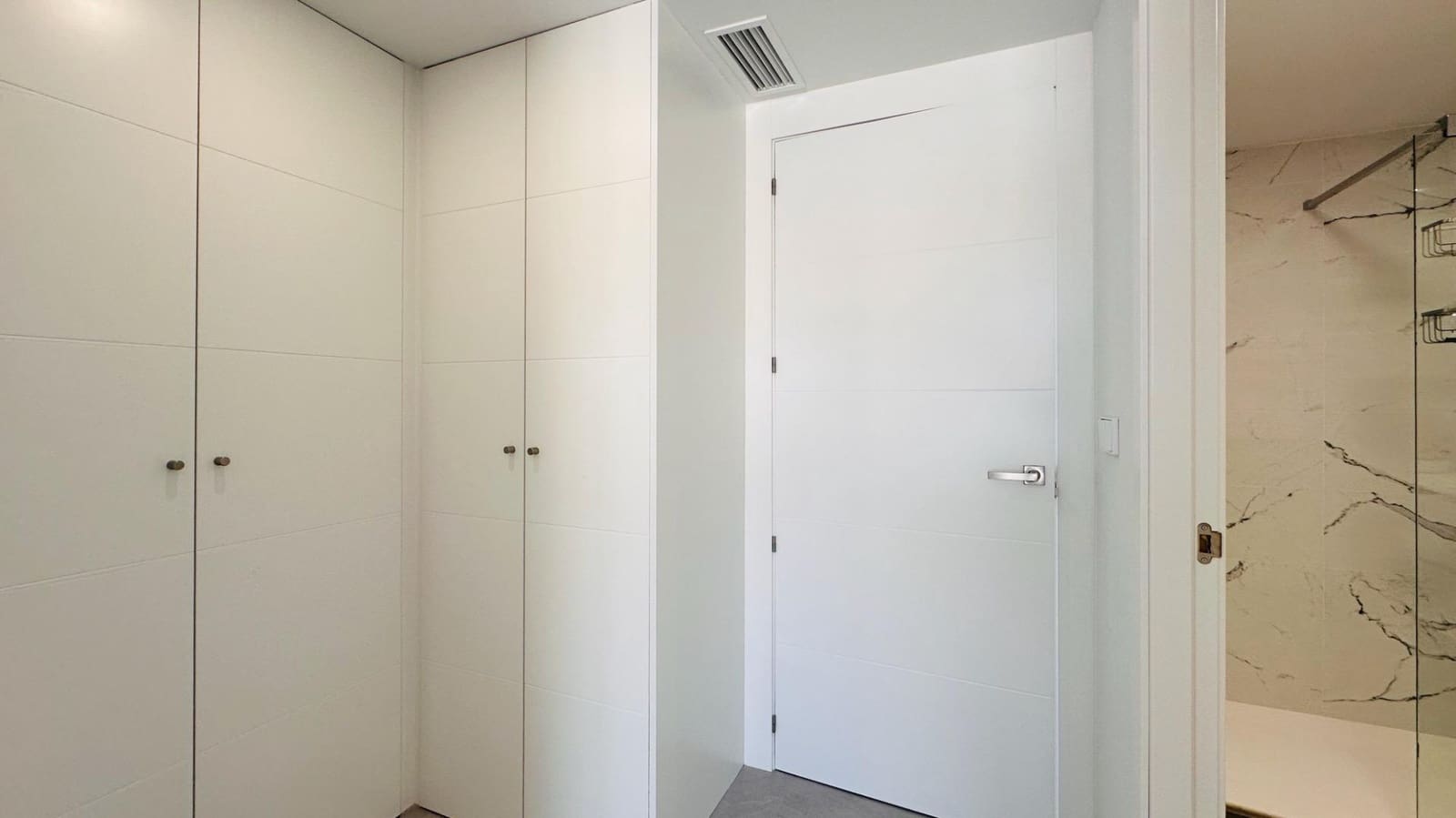 2 Zimmer Apartment zu vermieten in Finestrat mit Pool Garage - 2.050 € (Ref: 10011471)