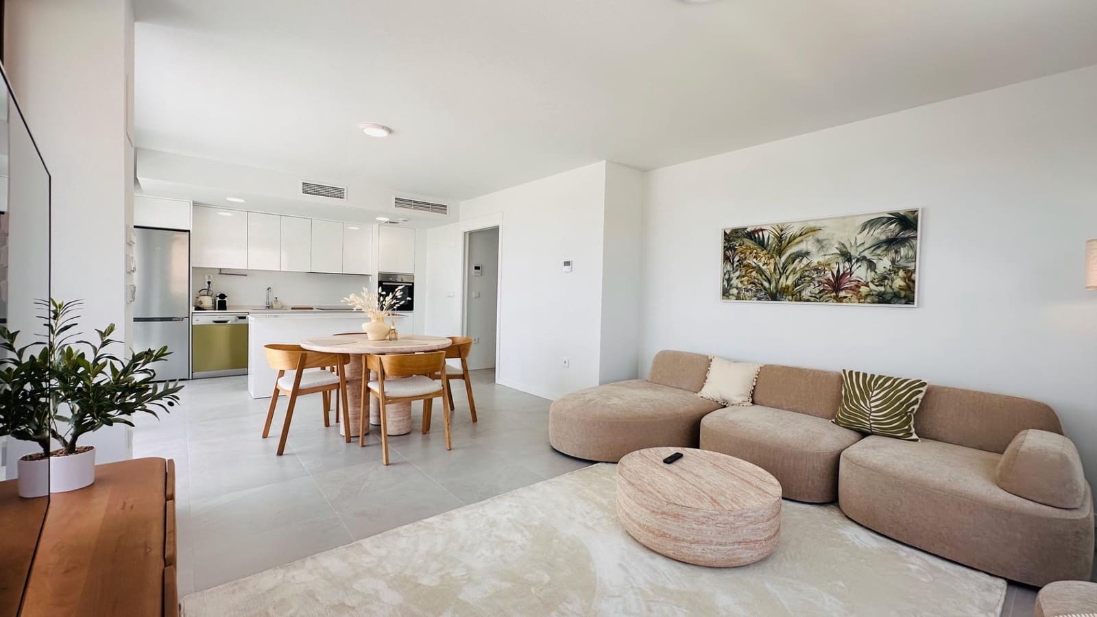 2 Zimmer Apartment zu vermieten in Finestrat mit Pool Garage - 2.050 € (Ref: 10011471)