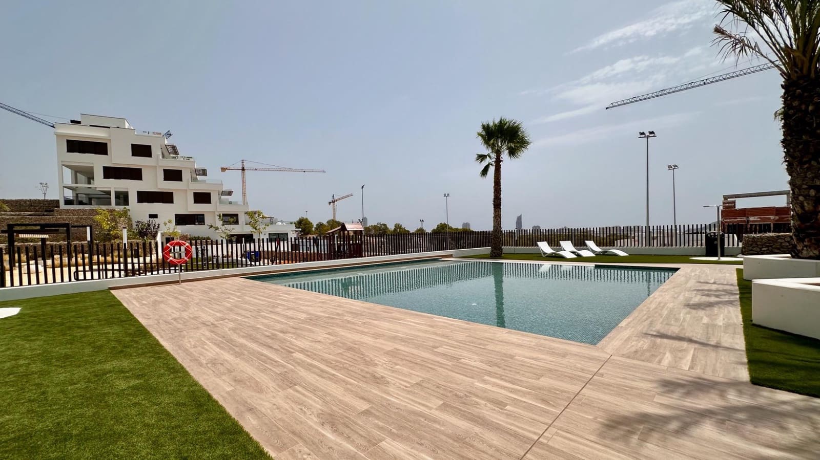 2 Zimmer Apartment zu vermieten in Finestrat mit Pool Garage - 2.050 € (Ref: 10011471)