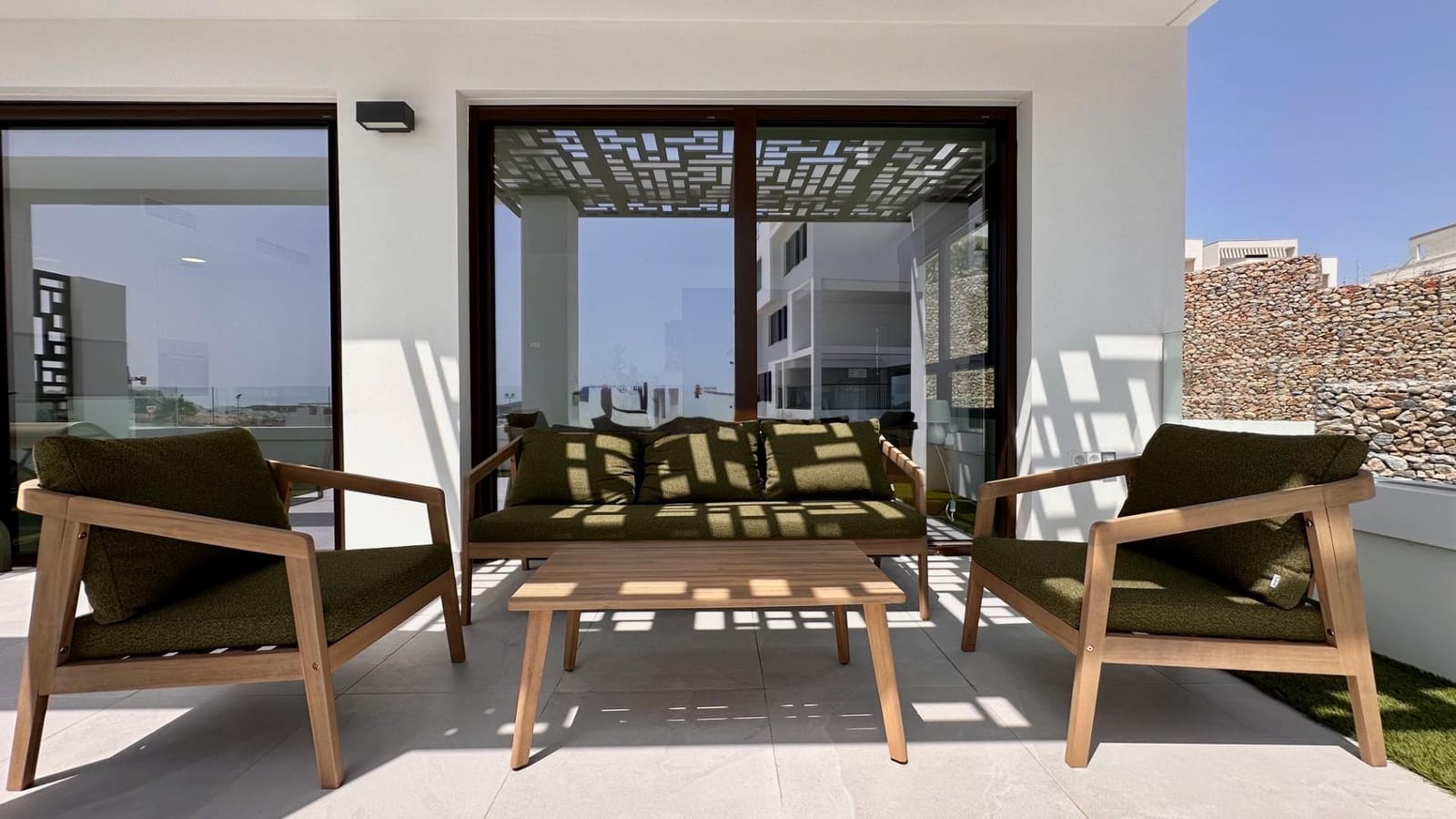 2 Zimmer Apartment zu vermieten in Finestrat mit Pool Garage - 2.050 € (Ref: 10011471)