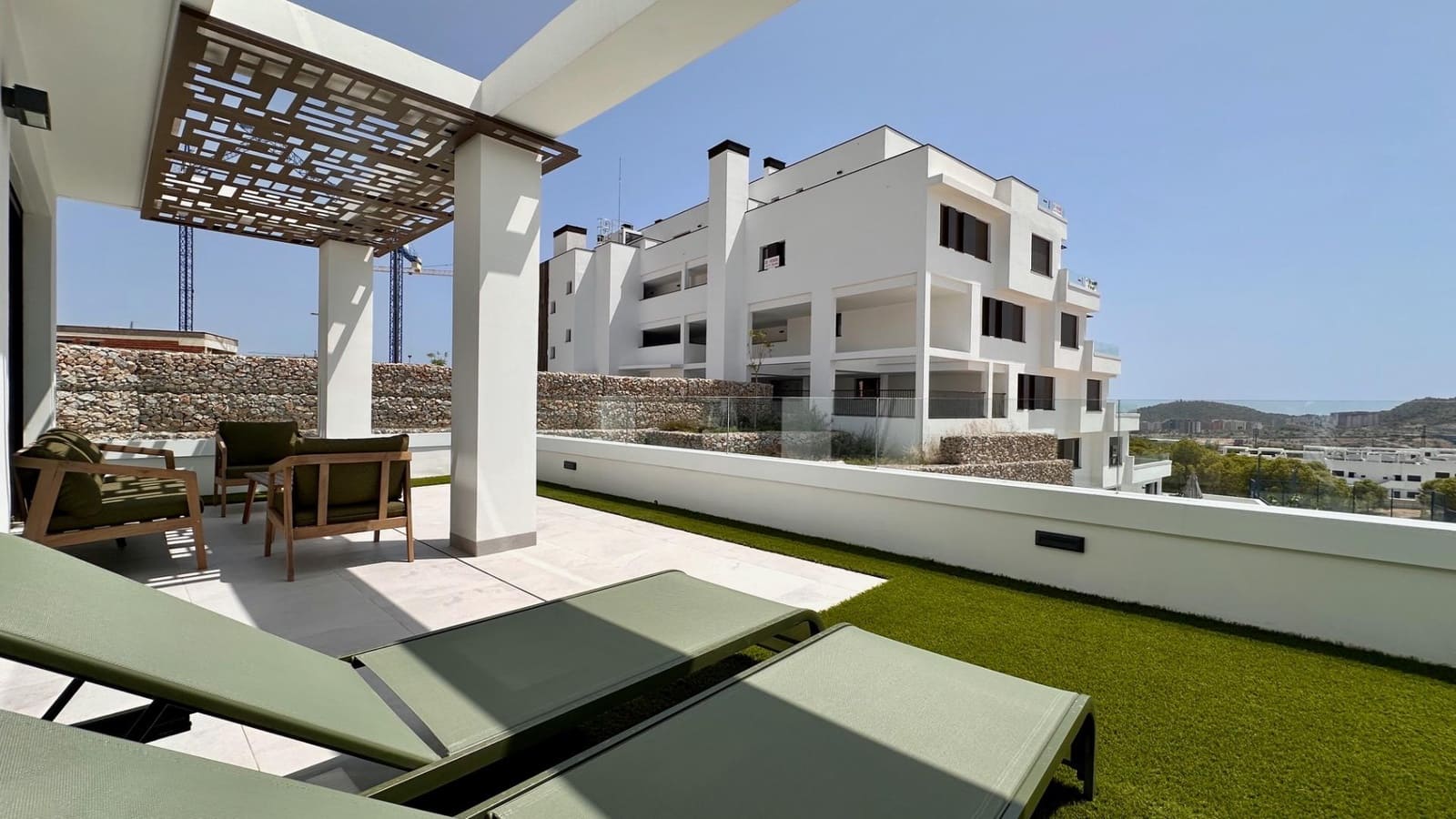 2 Zimmer Apartment zu vermieten in Finestrat mit Pool Garage - 2.050 € (Ref: 10011471)