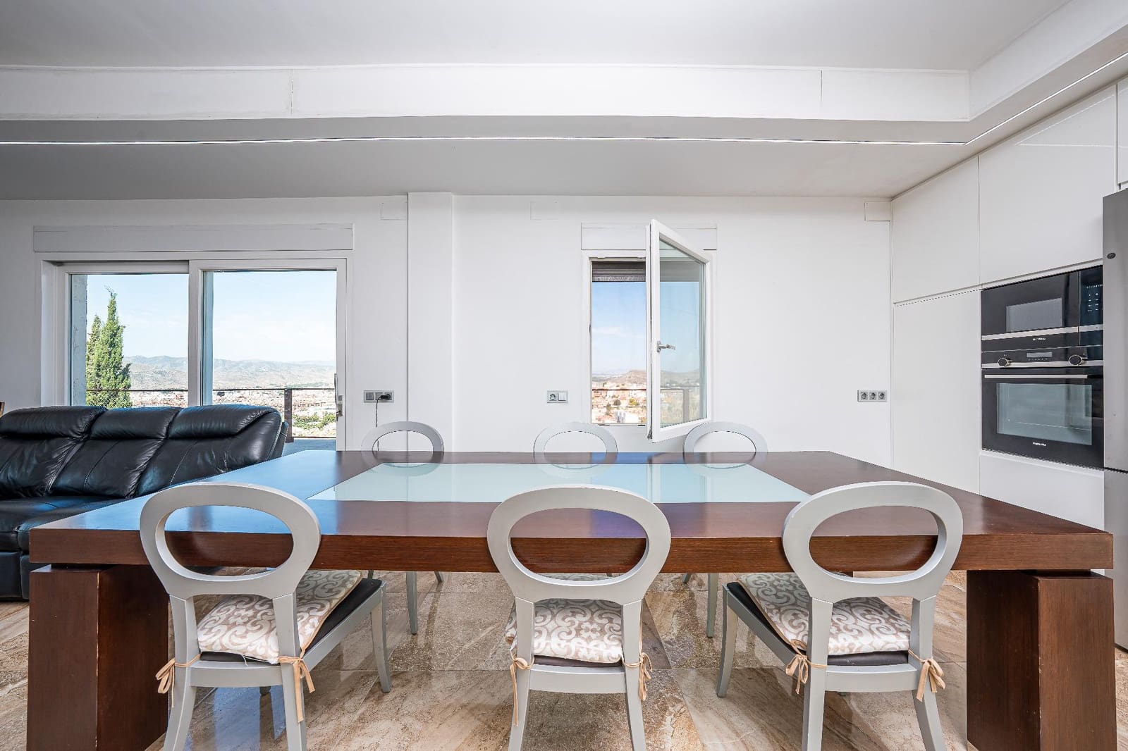 5 bedroom Villa for sale in Petrel / Petrer with pool garage - € 586,000 (Ref: 10013353)