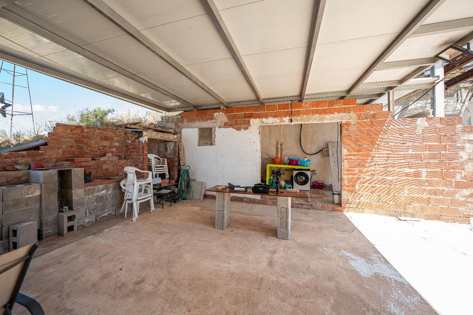 5 bedroom Villa for sale in Petrel / Petrer with pool garage - € 586,000 (Ref: 10013353)