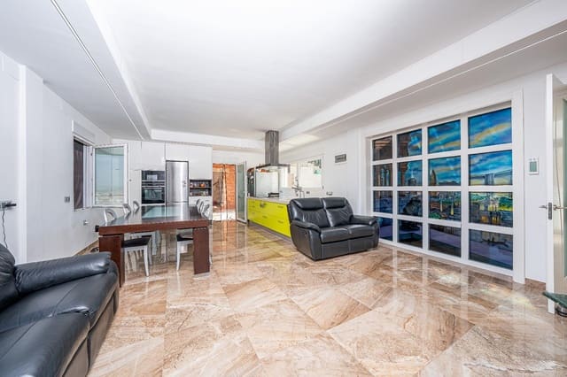 5 bedroom Villa for sale in Petrel / Petrer with pool garage - € 586,000 (Ref: 10013353)