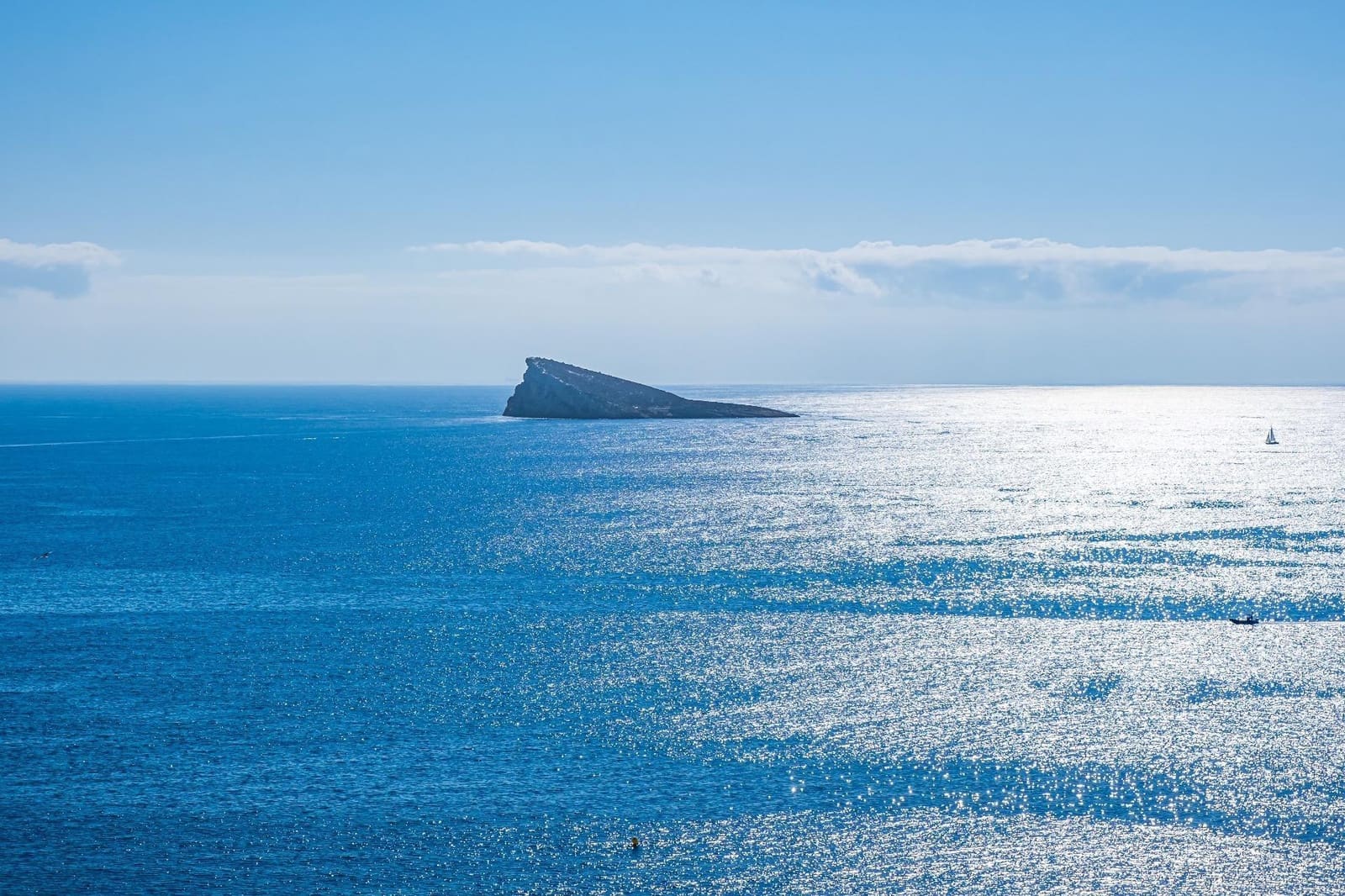 2 bedroom Apartment for rent in Benidorm with pool - € 2,200 (Ref: 10019215)