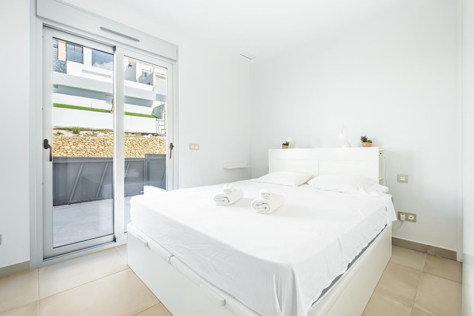 2 quarto Apartamento para arrendar em Finestrat com piscina garagem - 1 590 € (Ref: 10019216)