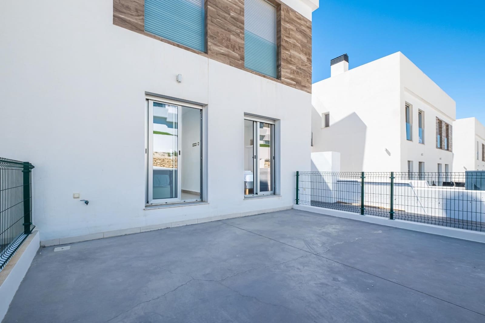2 quarto Apartamento para arrendar em Finestrat com piscina garagem - 1 590 € (Ref: 10019216)