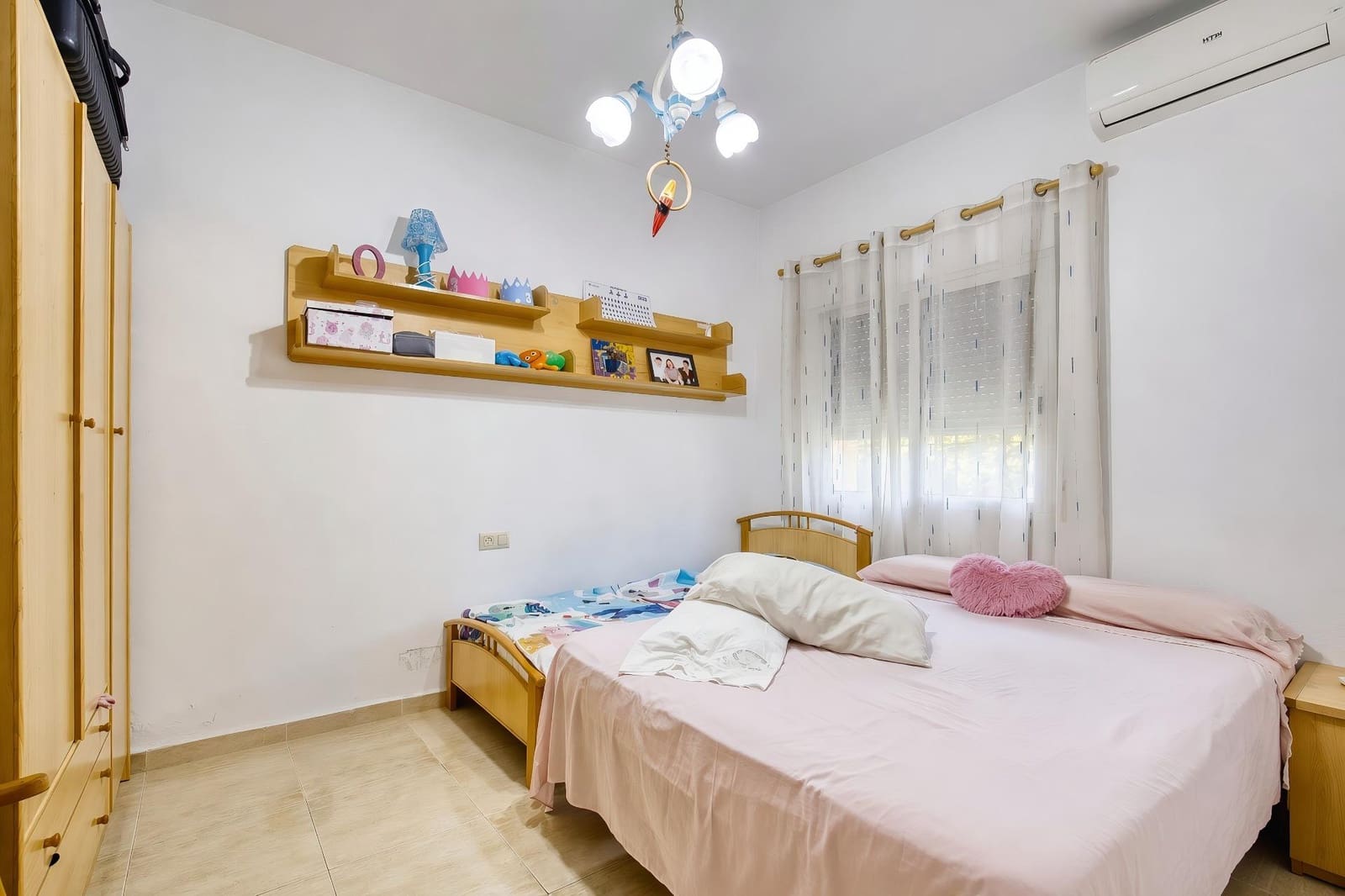 4 chambre Villa/Maison à vendre à Orihuela avec piscine garage - 319 900 € (Ref: 10020926)