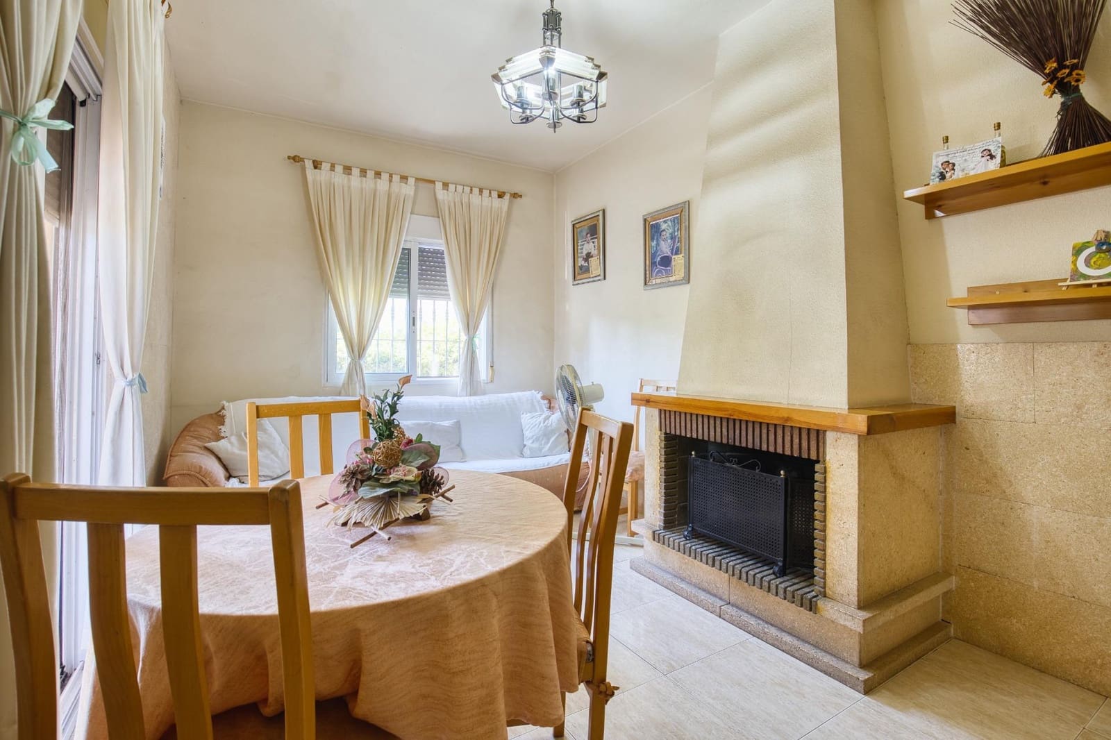 4 chambre Villa/Maison à vendre à Orihuela avec piscine garage - 319 900 € (Ref: 10020926)