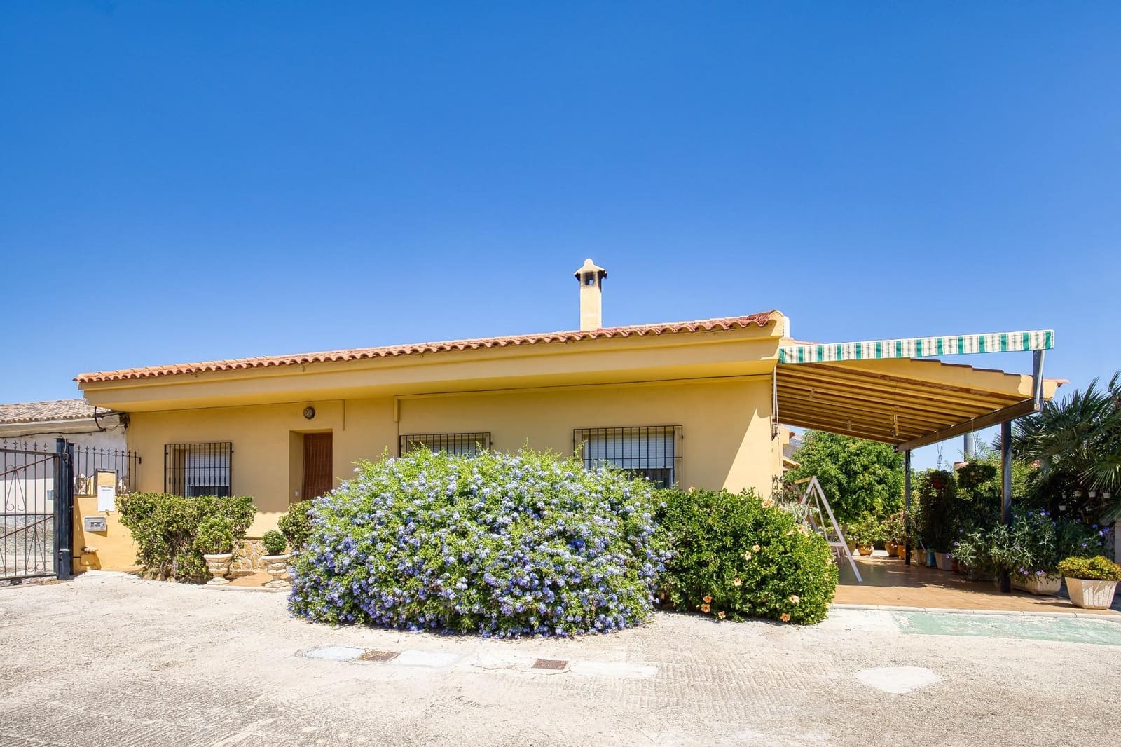 4 chambre Villa/Maison à vendre à Orihuela avec piscine garage - 319 900 € (Ref: 10020926)