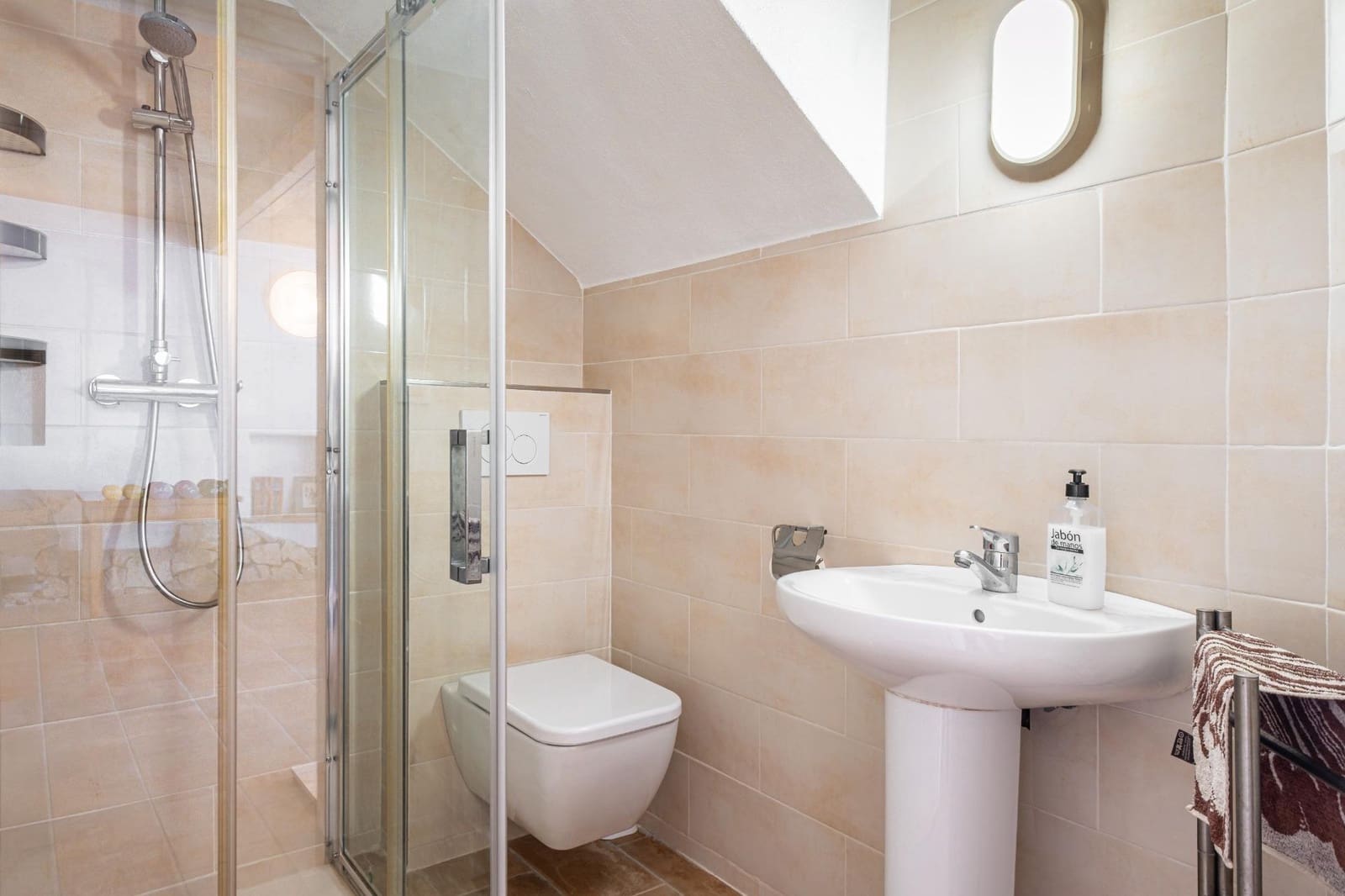 Negocio de 9 habitaciones en Benissa en venta con piscina garaje - 2.150.000 € (Ref: 10020939)