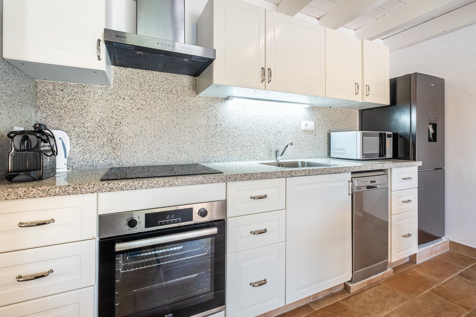 Negocio de 9 habitaciones en Benissa en venta con piscina garaje - 2.150.000 € (Ref: 10020939)