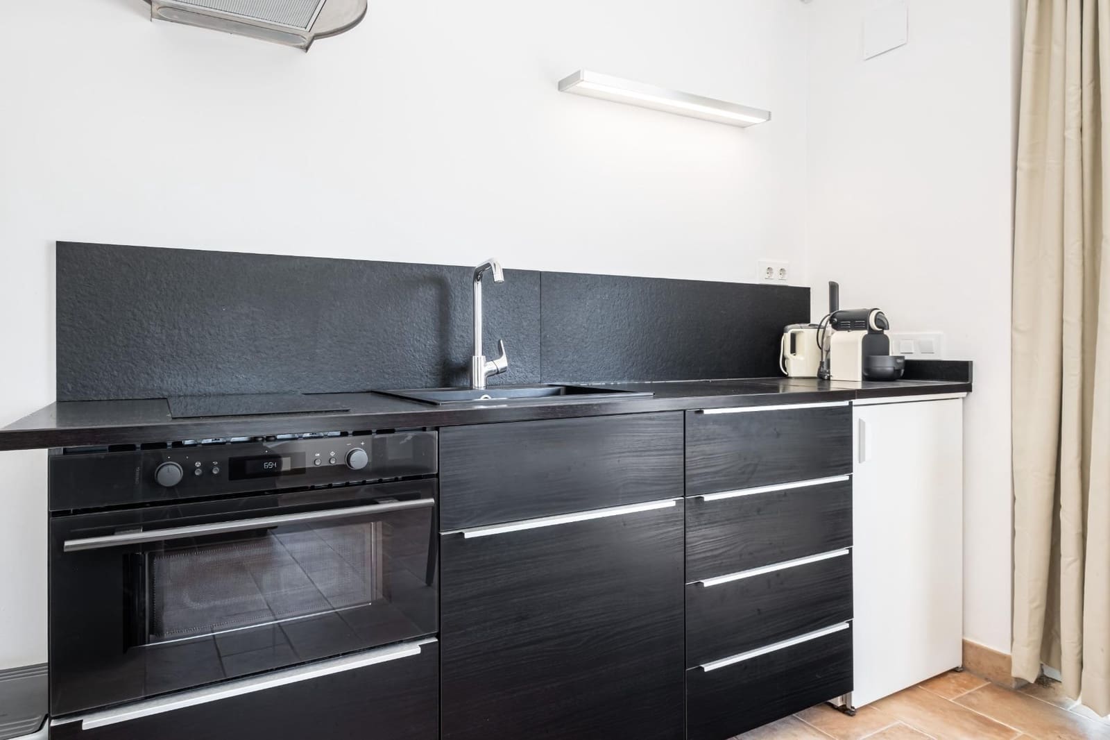 Negocio de 9 habitaciones en Benissa en venta con piscina garaje - 2.150.000 € (Ref: 10020939)