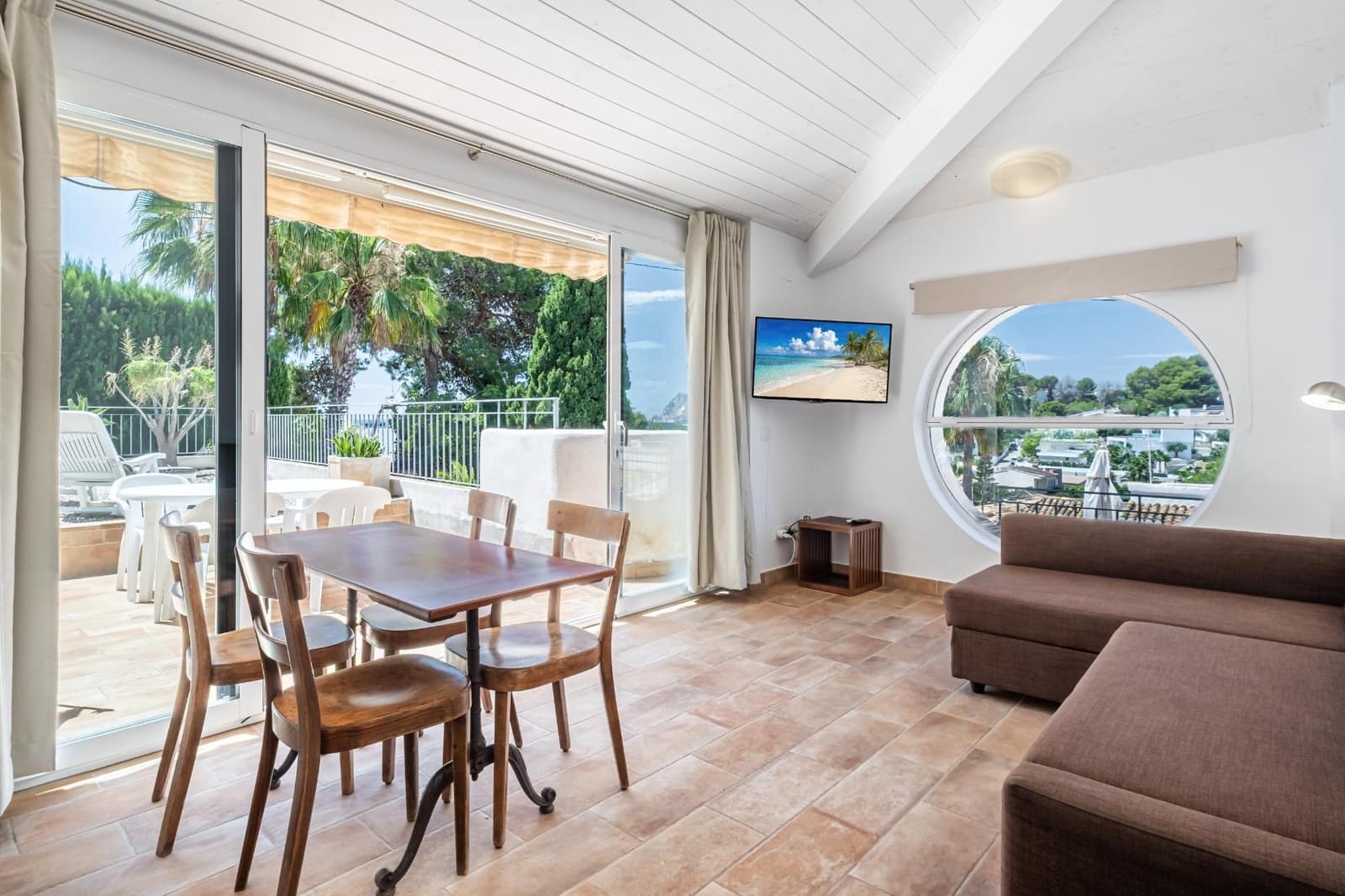 Negocio de 9 habitaciones en Benissa en venta con piscina garaje - 2.150.000 € (Ref: 10020939)