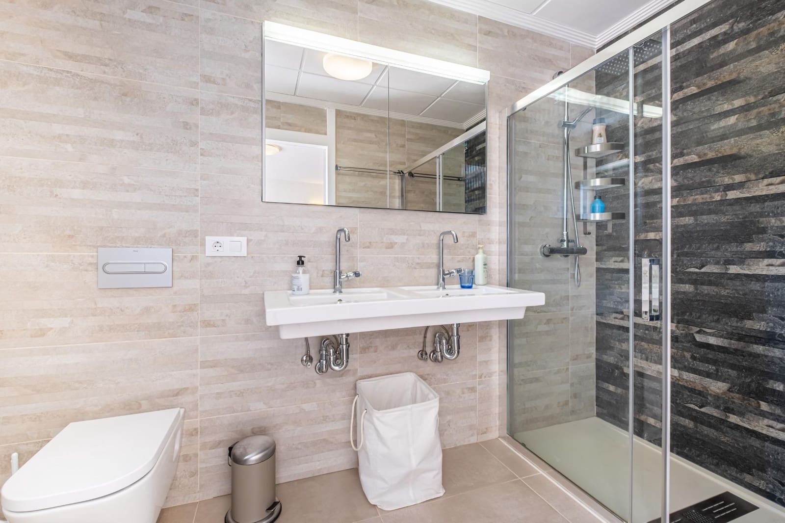 Negocio de 9 habitaciones en Benissa en venta con piscina garaje - 2.150.000 € (Ref: 10020939)