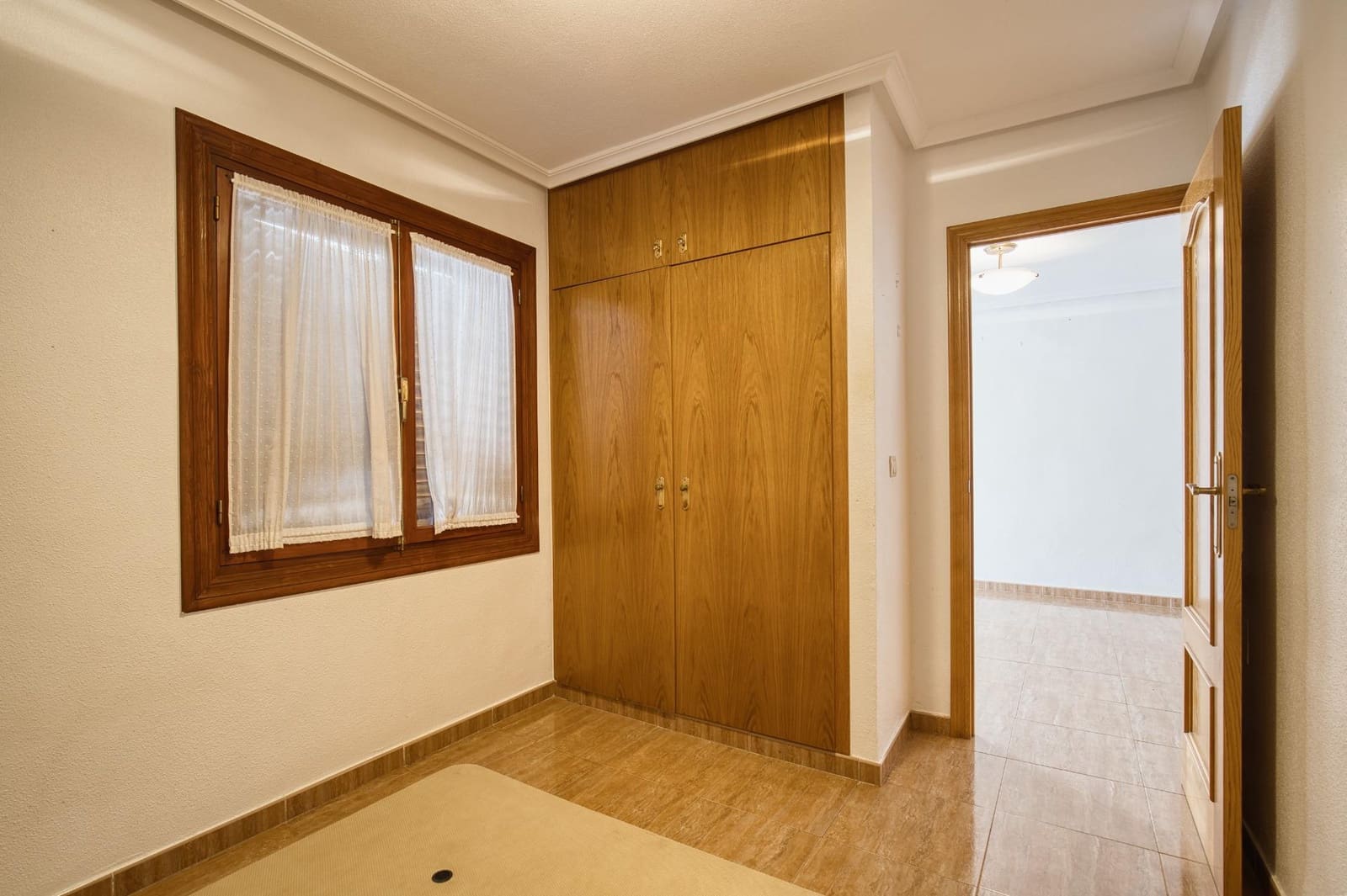 Chalet de 6 habitaciones en Torrevieja en venta con piscina garaje - 429.900 € (Ref: 10022484)