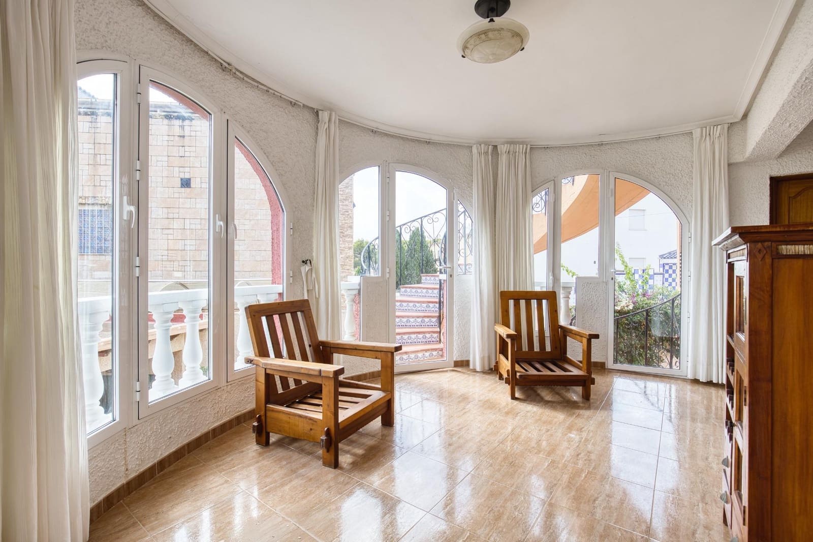 Chalet de 6 habitaciones en Torrevieja en venta con piscina garaje - 429.900 € (Ref: 10022484)