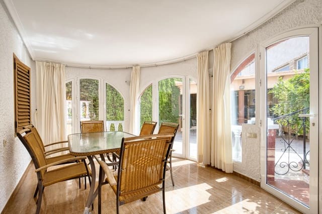 Chalet de 6 habitaciones en Los Balcones - Los Altos, Torrevieja en venta con piscina garaje - 429.900 € (Ref: 10022484)