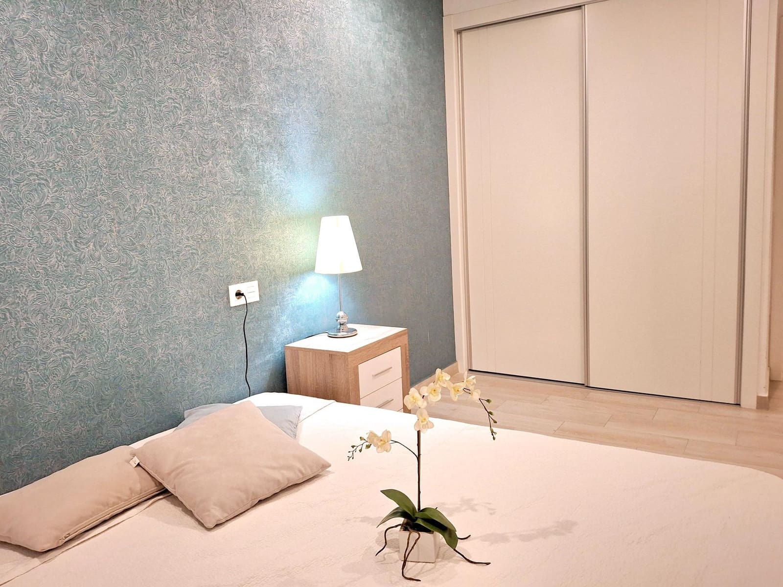 3 soverom Leilighet til leie i Torrevieja - € 1 200 (Ref: 10022485)