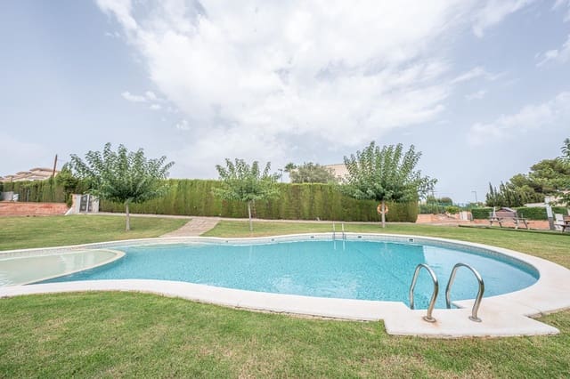 3 sovrum Radhus till salu i La Nucia med pool garage - 299 000 € (Ref: 10024144)