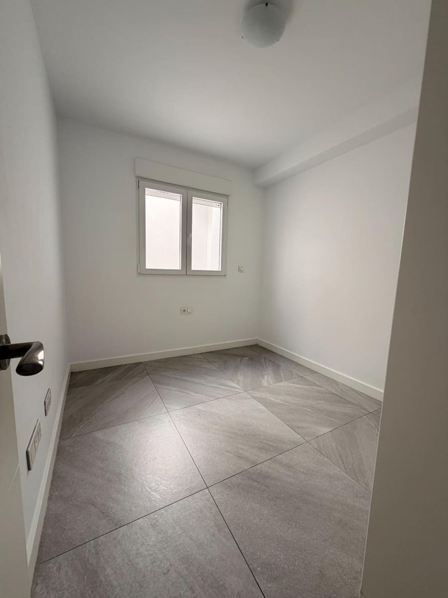 3 soveværelse Lejlighed til leje i Gran Alacant - € 1.200 (Ref: 10025625)
