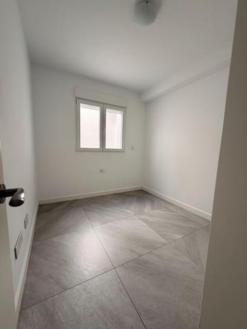 3 soveværelse Lejlighed til leje i Gran Alacant, Santa Pola - € 1.200 (Ref: 10025625)