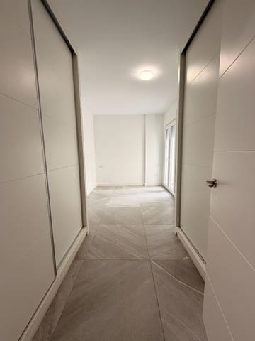 3 soveværelse Lejlighed til leje i Gran Alacant, Santa Pola - € 1.200 (Ref: 10025625)