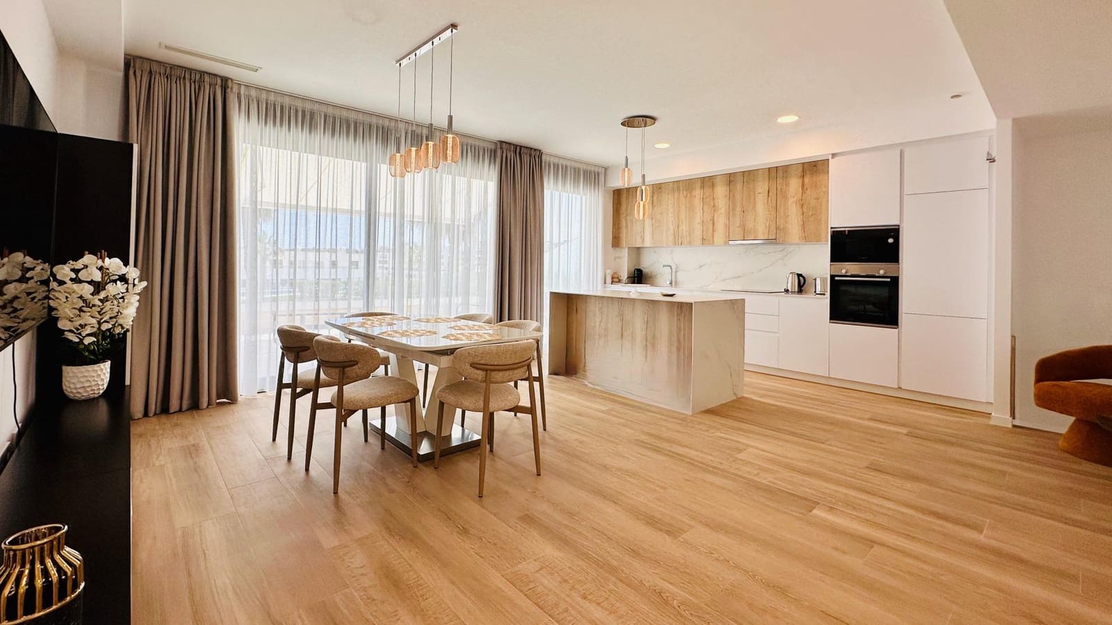 Appartement de 3 chambres à louer à Finestrat avec piscine garage - 3 500 € (Ref: 10025629)
