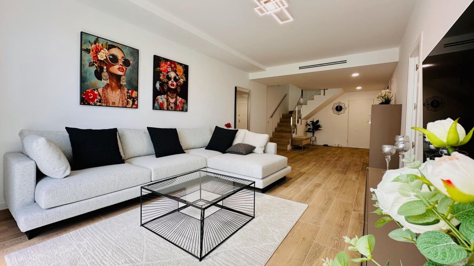 Appartement de 3 chambres à louer à Finestrat avec piscine garage - 3 500 € (Ref: 10025629)