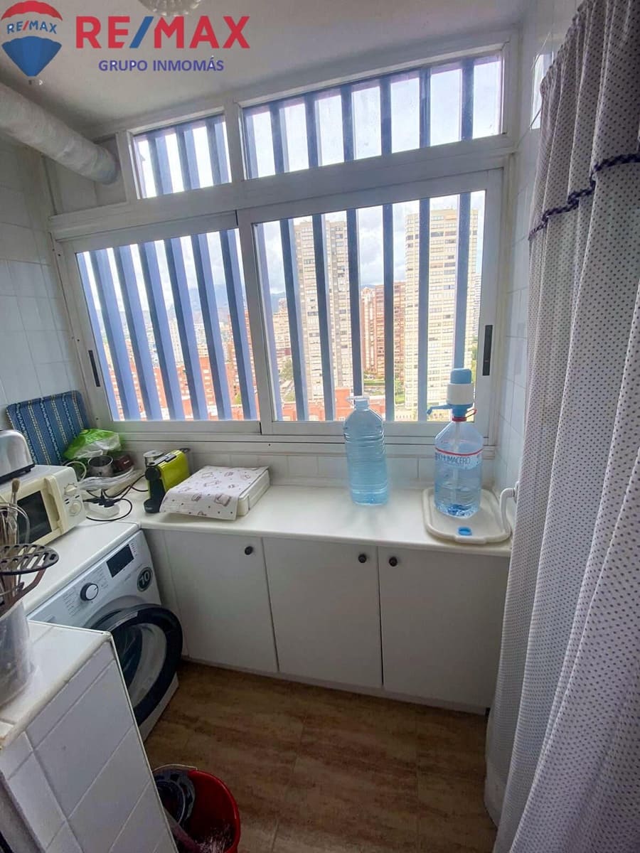 2 sovrum Lägenhet att hyra i Benidorm med pool garage - 890 € (Ref: 10027333)