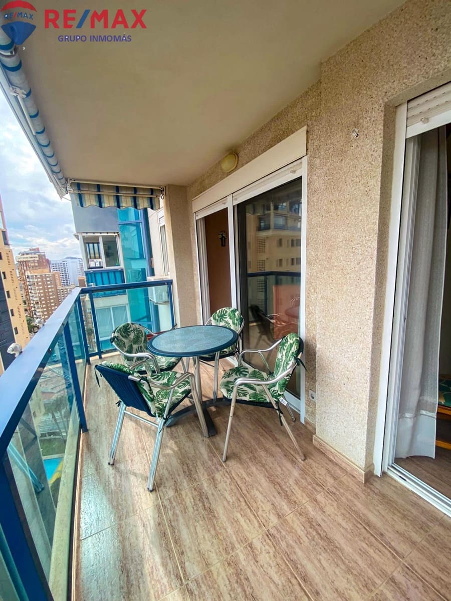 2 sovrum Lägenhet att hyra i Benidorm med pool garage - 890 € (Ref: 10027333)