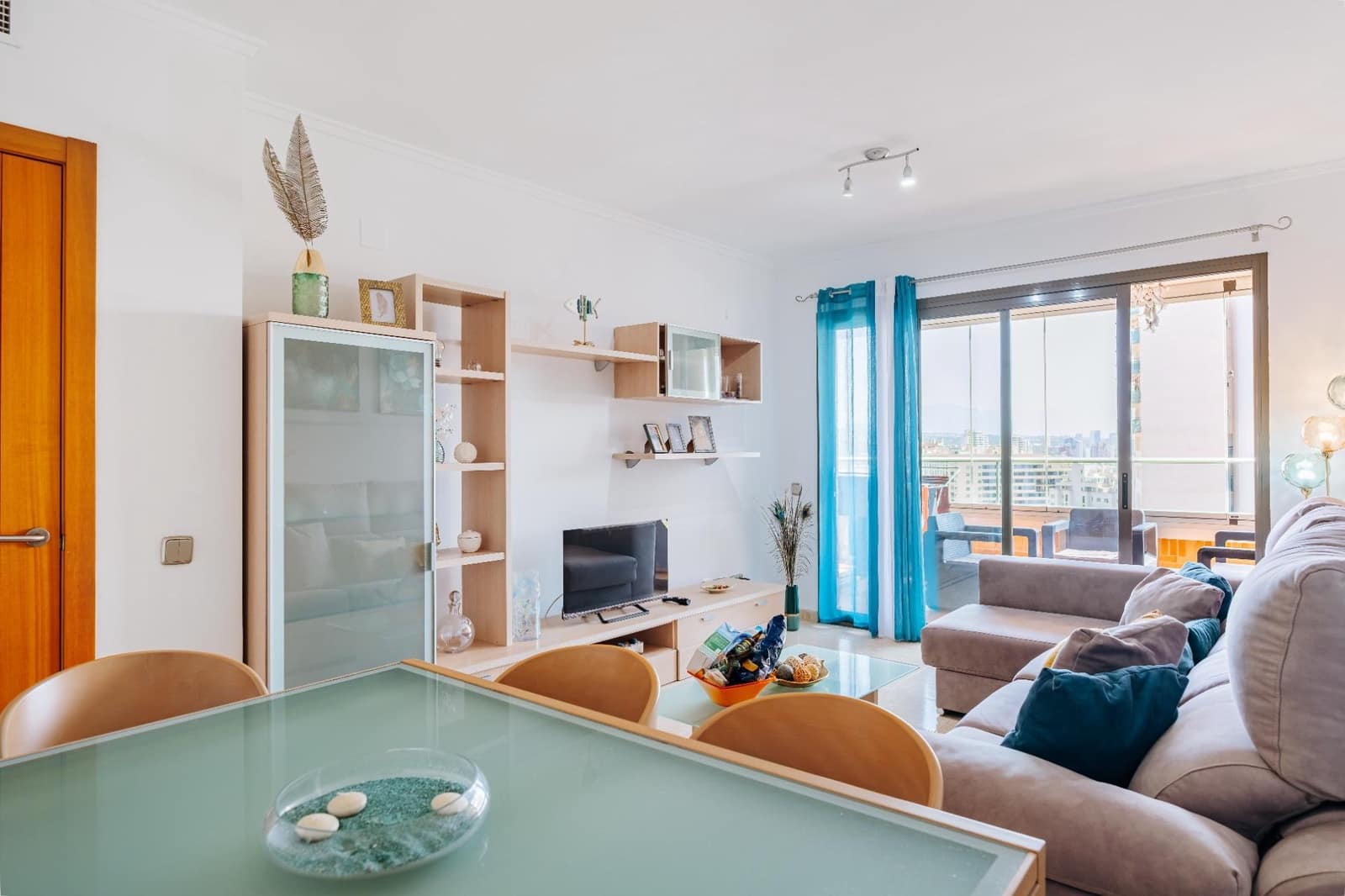 2 makuuhuone Huoneisto vuokrattavana paikassa La Villajoyosa / Vila Joiosa mukana uima-altaan 
autotalli - 1 450 € (Ref: 10030558)