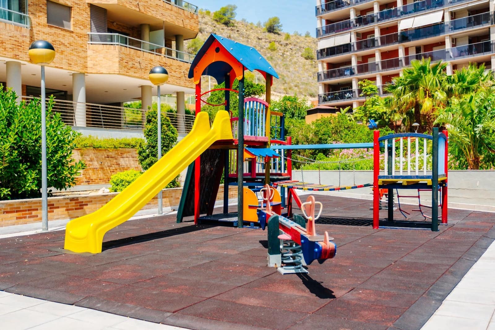 2 makuuhuone Huoneisto vuokrattavana paikassa La Villajoyosa / Vila Joiosa mukana uima-altaan 
autotalli - 1 450 € (Ref: 10030558)