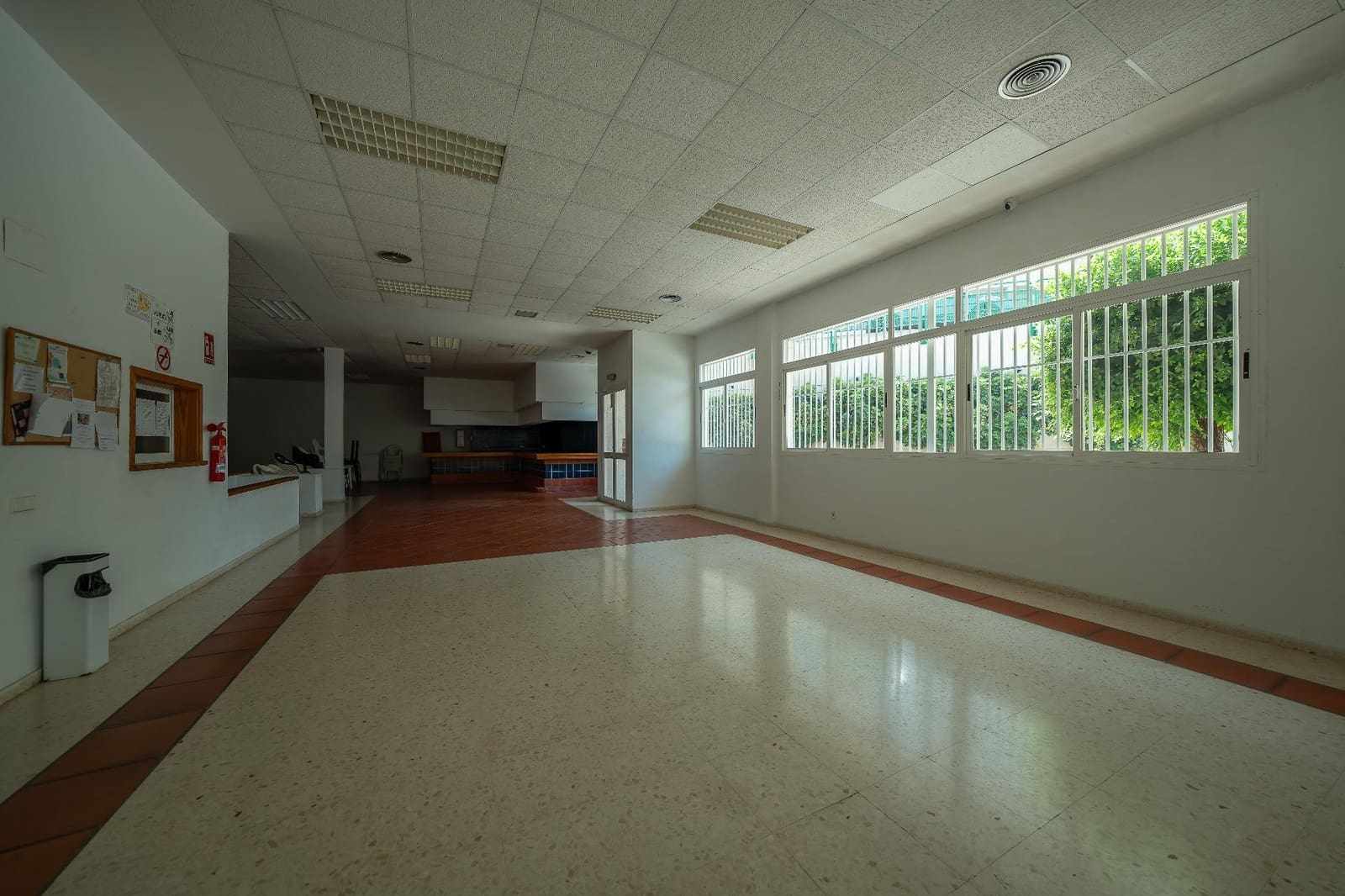 1 bedroom Apartment for sale in El Campello with pool garage - € 290,000 (Ref: 10030559)
