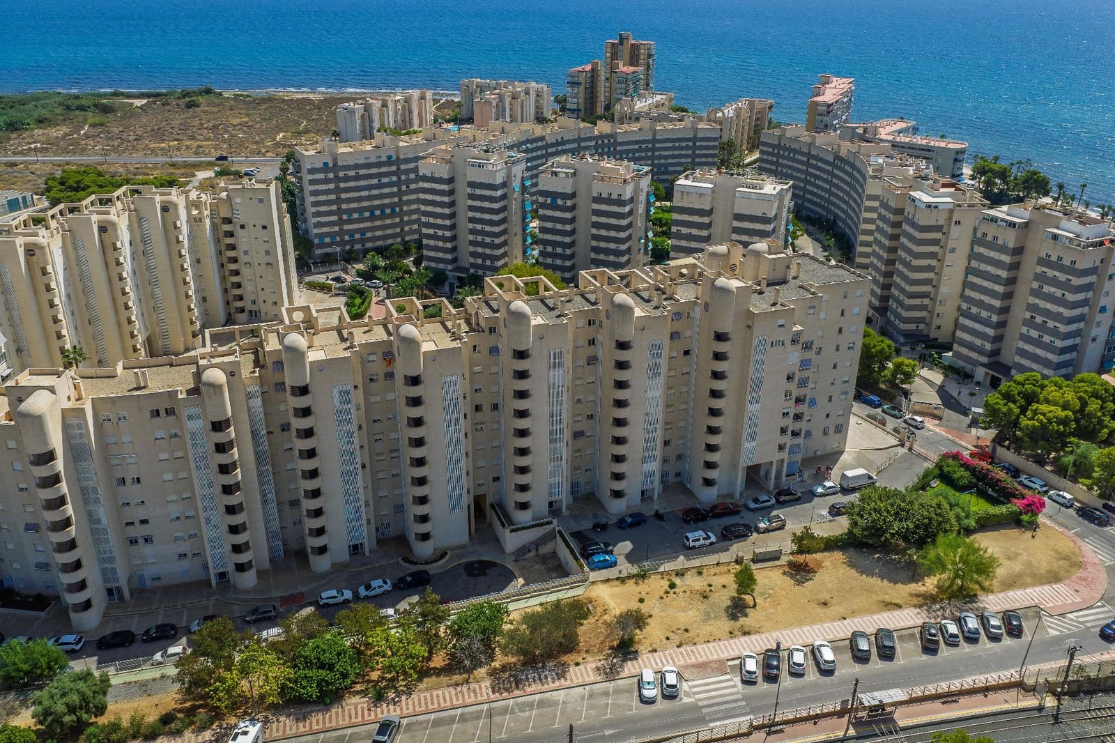 1 bedroom Apartment for sale in El Campello with pool garage - € 290,000 (Ref: 10030559)