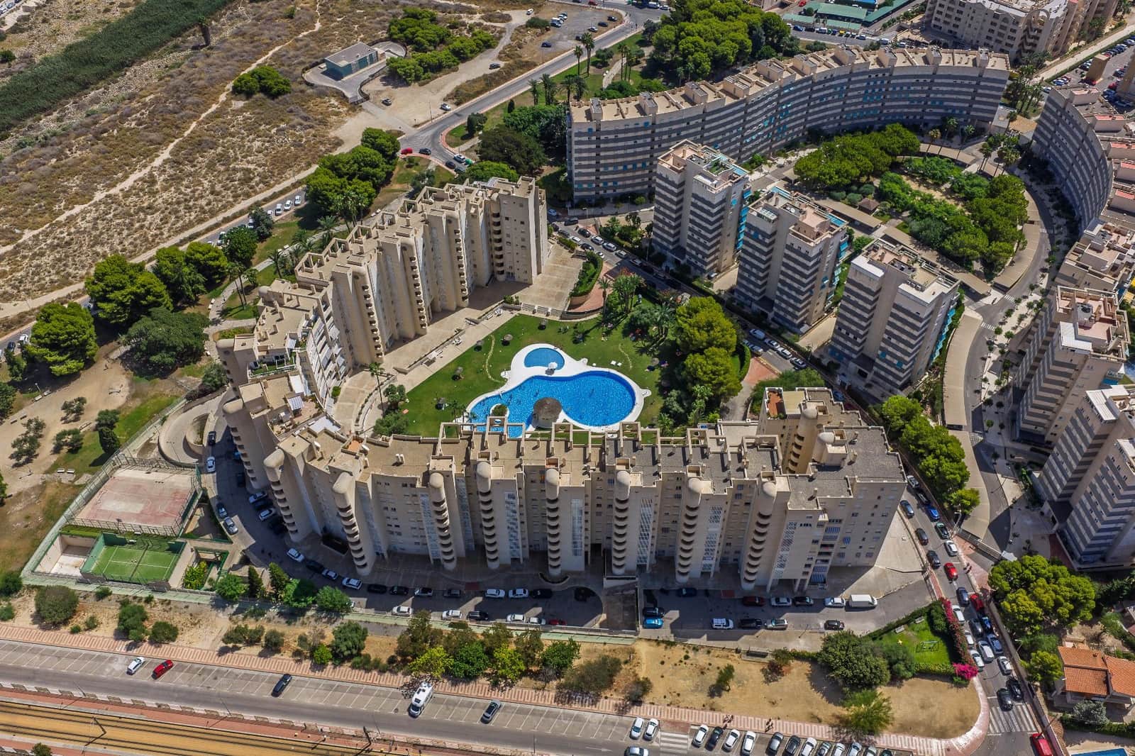 1 bedroom Apartment for sale in El Campello with pool garage - € 290,000 (Ref: 10030559)