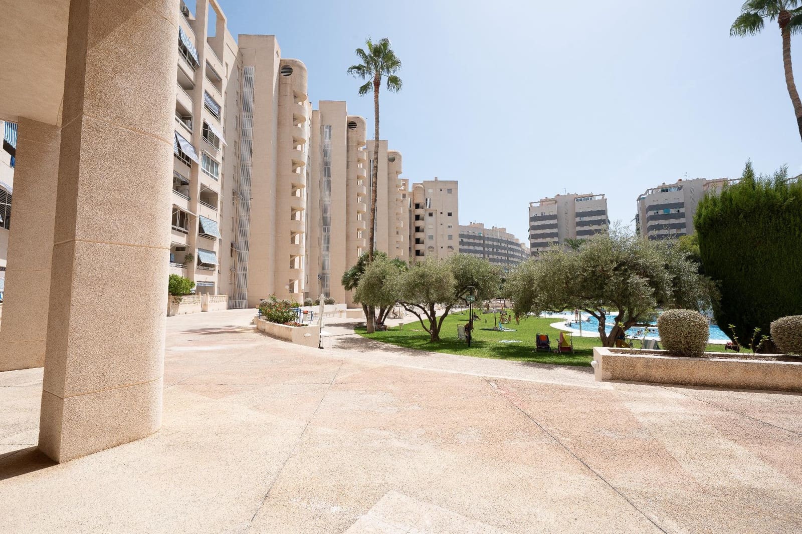 1 bedroom Apartment for sale in El Campello with pool garage - € 290,000 (Ref: 10030559)