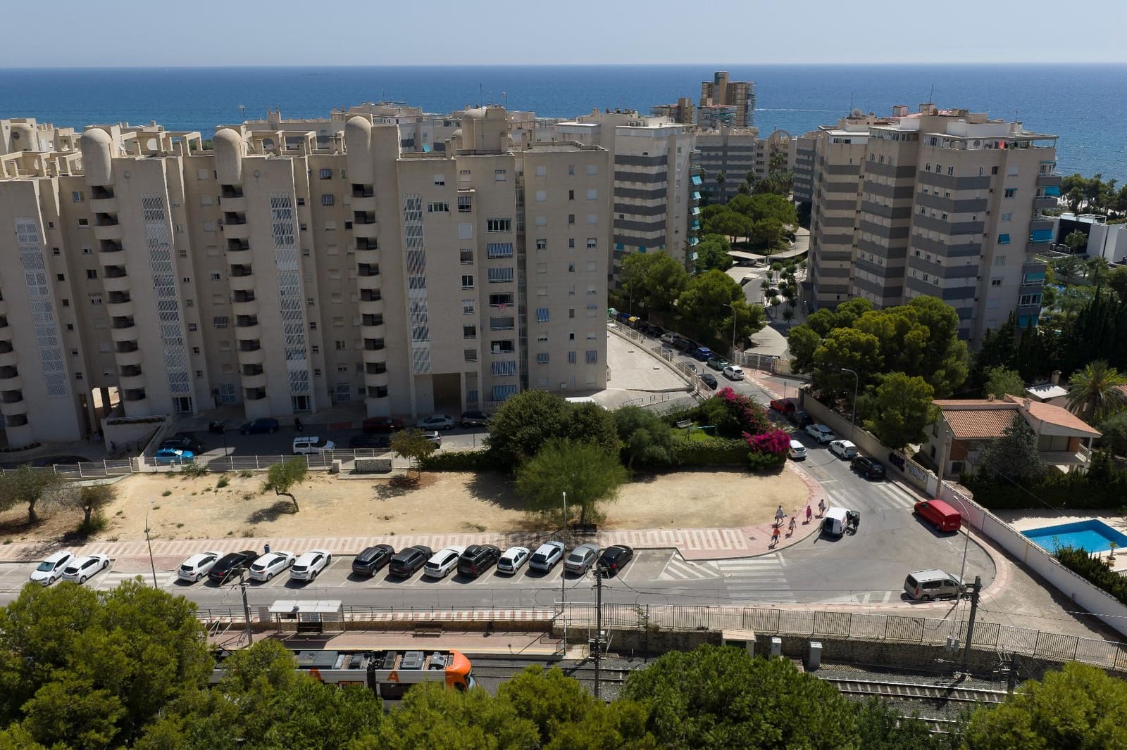1 bedroom Apartment for sale in El Campello with pool garage - € 290,000 (Ref: 10030559)